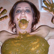 Kaviarkontakt mit Scheiße im Mund